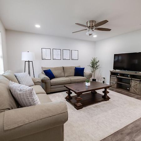 Trailside Townhouse - Close To Downtown & Bike Trails Bentonville Eksteriør billede